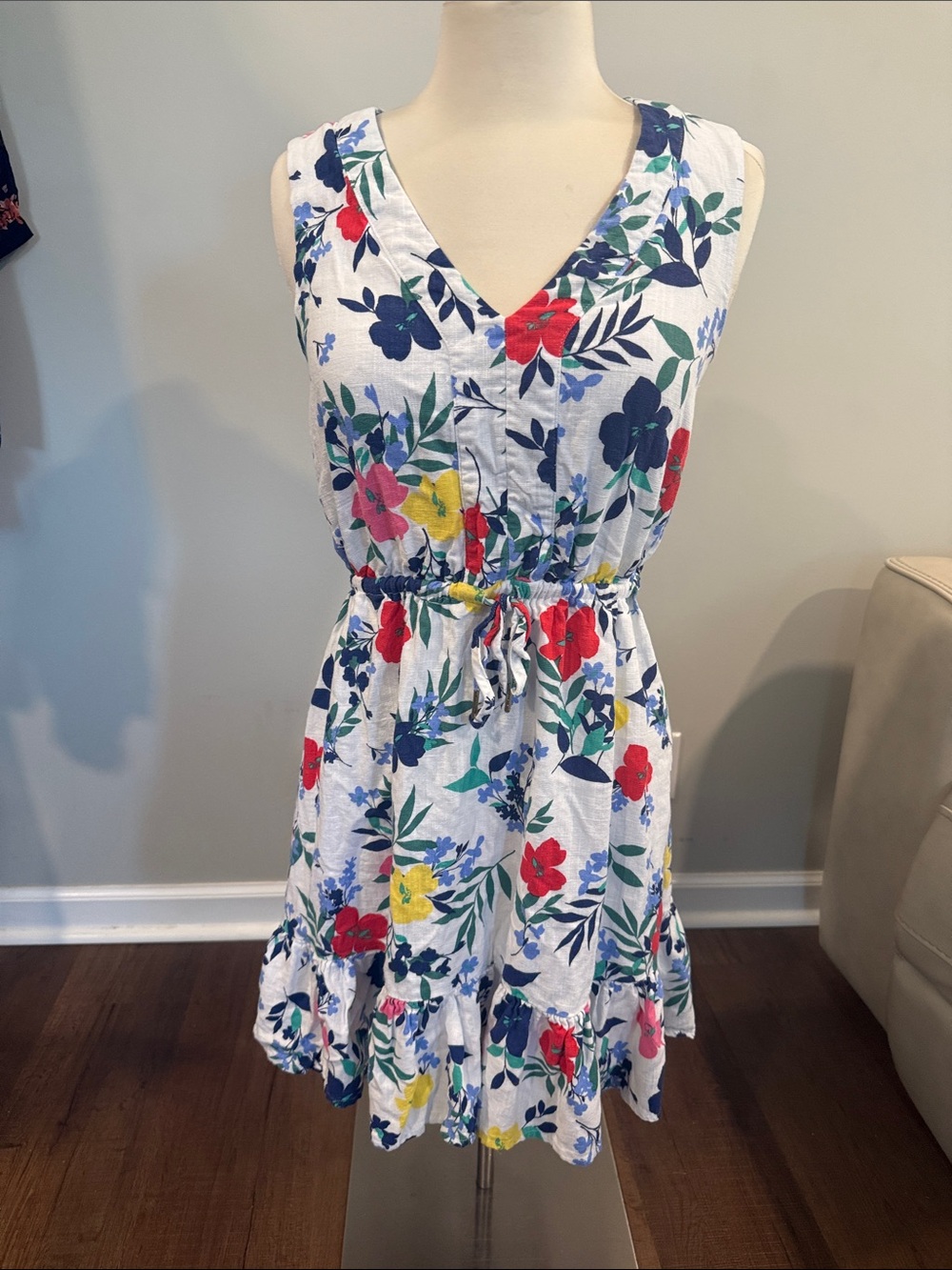Draper James sleevless Floral  Tie waist  Dress